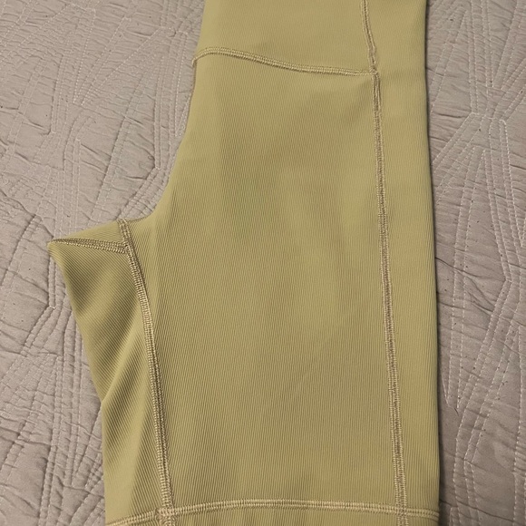 Lululemon Align Shorts size 8 - Picture 13 of 13